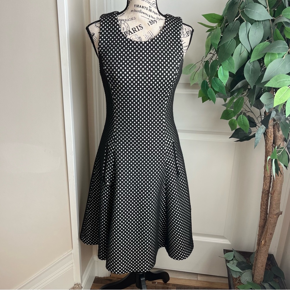Tracy Reese Sleeveless Diamond Laser Cut Fit & Flare Dress Black White Sz 6